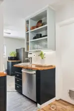 Nearly new dishwasher
