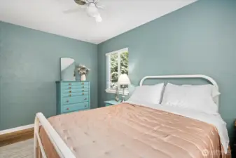 Bedroom with queen-sized bed