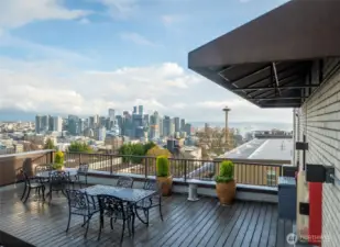 Welcome to the best spot for free firework watching on NYE!