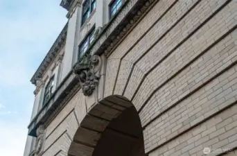 Unbeatable architecture