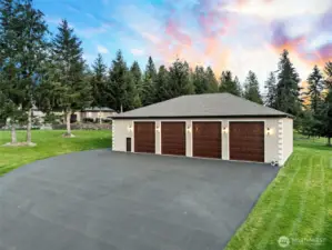 NEW 72x50 detached DREAM garage 14x12 doors 16-foot ceilings forced air heat and AC collectors or hobbyist will love this set up from the flat paved aproach to the perfect finishes.