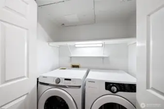 ull-sized in-unit laundry area, offering the ultimate convenience