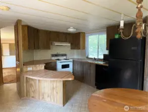 Spacious kitchen for preparing that special meal!