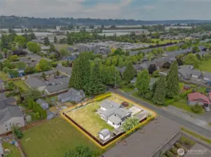 Convenient Downtown Sumner location! Start your next chapter here!