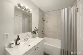 Full bathroom (virtually staged)