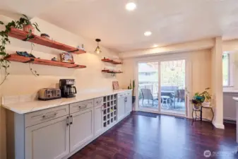Kitchen Bar