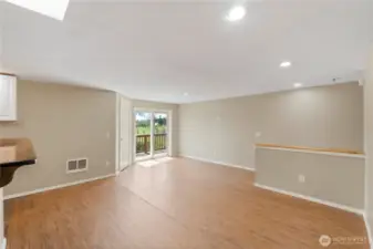 shop office / apartment