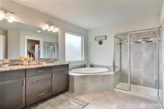 5-piece primary bath