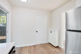 Kitchen Eating Area