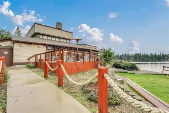 Riviera Lakeshore Restaurant