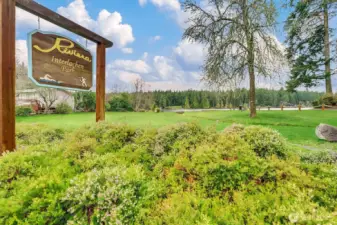 Riviera Interlachen Park