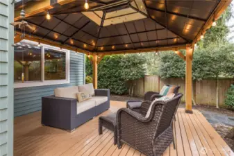 11'x13' Gazebo with lighting