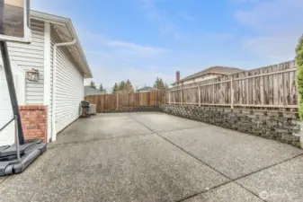 Potential for RV or Toy Parking and lots of room to make the turn from the driveway.