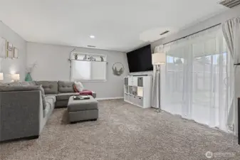 sliding doors to backyard