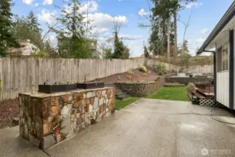 Huge barbecue pit with 2 separate pits