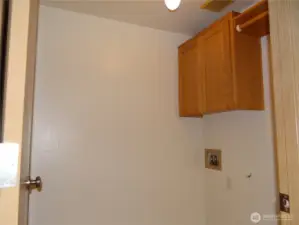 Laundry Room with Garagr Entry