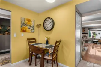 eating area in kitchen