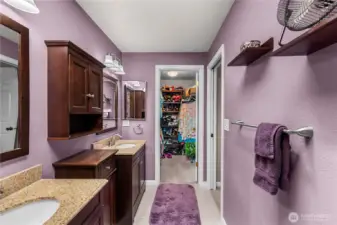 primary bath & walk in closet