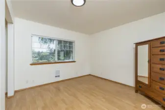 Second bedroom