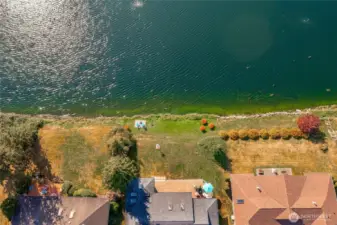 75 feet of lakefront