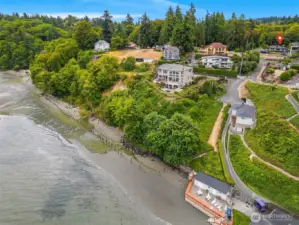 Neighborhood Beach - private beach rights~