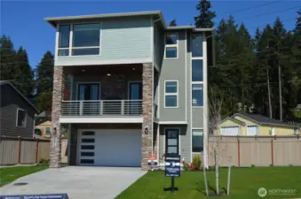 Example of the Braeburn floor to be located at 9513 38th Street E