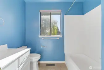 upstairs full bathroom