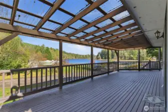 Expansive covered deck