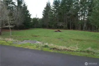 114 Skyview Rd, Woodland a 5 acre corner buildable lot.