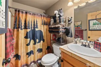 Main floor full bathroom! All accessories stay.