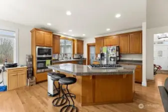 Open Kitchen and eating nook.