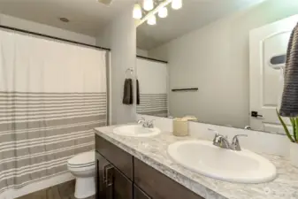 Double vanity in upstairs bathroom.