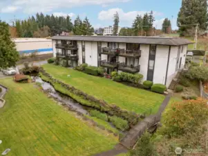 Welcome to this top floor, corner unit (upper right in photo) at Casa Del Ray.Situated in a park-like setting. Abutted to public lands and Wilcox Park.