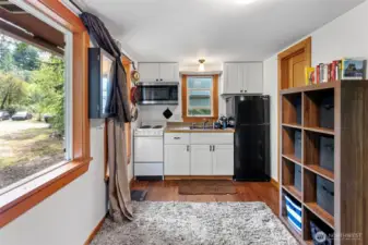Kitchen/ living area