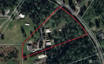 Property lines are approximate*