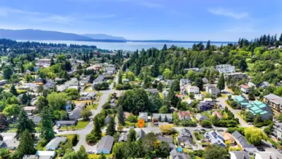 Looking west, you can see Bellingham Bay & Historic Fairhaven just a 3 minute drive or a short walk away! Western Washington University is a few blocks to the north.