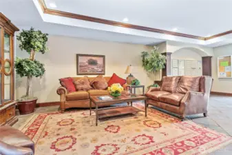 Lobby entrance to condo