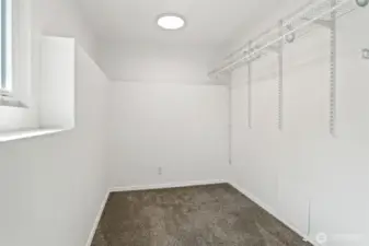 Walk in closet