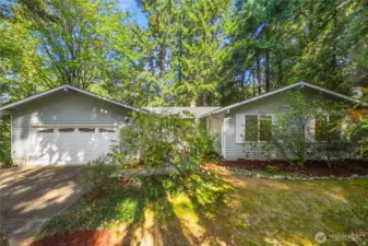 ABOUT THE AREA  No HOA  Bellevue Schools  Located near Lake Hills Greenbelt and trails around Phantom Lake and Larsen Lake. Just to the south, the extensive Coal Creek Natural Area and Cougar Mountain trails are also easily accessible.
