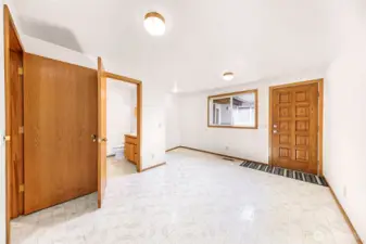 unique bonus room with attached bath and separate entry can serve as a den/office or guest suite