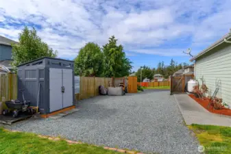 Large Side Yard With A Gated Fence. Perfect For Your Boat or RV.