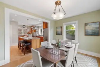 Dining room great for entertaining