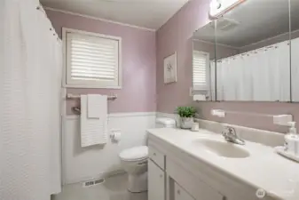 Main bathroom