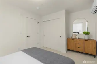 A room designed for rest. Clean lines, soft light, and just the right touch of texture help you wind down and recharge.