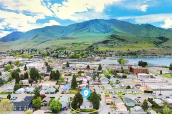 This spacious lot with views of the Chelan Butte is just a quick walk into town for shops, restaurants, groceries, and fun.