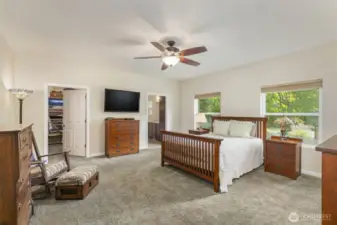 Oversized Primary Suite!