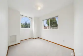 Office/den/flex room