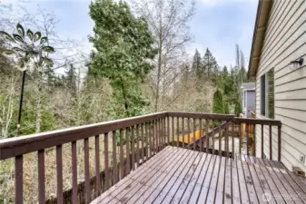 Large deck for Summer BBQ!