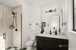 Guest Bath - Main Floor