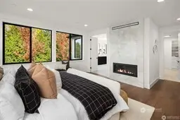 Primary Bedroom - Upper Floor